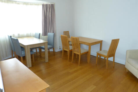 2 bed flat to rent Woodville Road, London NW11