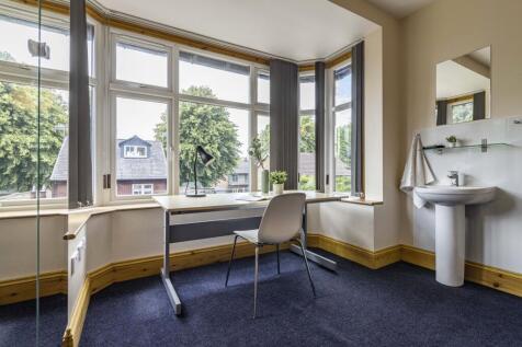 Rolleston Drive, Nottingham, NG7 photo 4