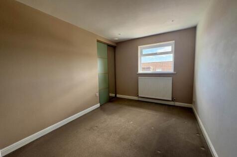 Fairoak Chase, Brackla, Bridgend photo 5