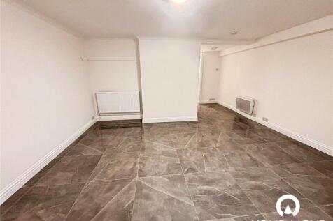 Maidstone Road, Chatham, Kent, ME4 photo 4