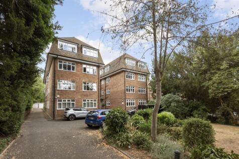 Flat 1 Ravenscar Lodge-1.jpg