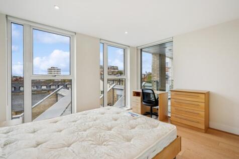 30 Ravilious Hous...