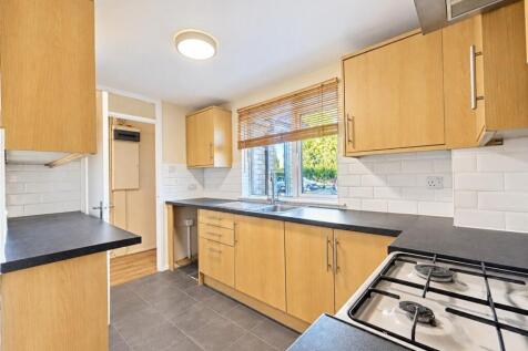Kitchen_1.jpeg