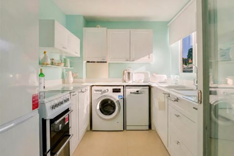 Kitchen 1.png