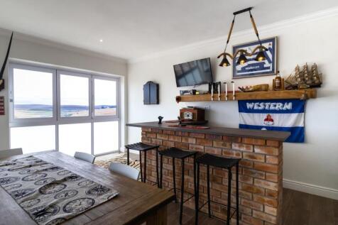 BRAAI ROOM WITH BUILT IN BAR