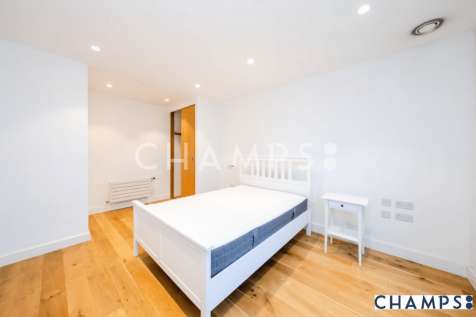 Studio flat on 12, Rathbone Market, London, E16 1GZ, £1,842/mo