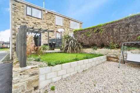 Bradford, BD15 - property photo