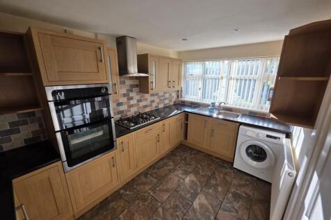 THE HAYES, WILLENHALL, WV12 photo 2