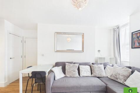 Kitchen/Living Area