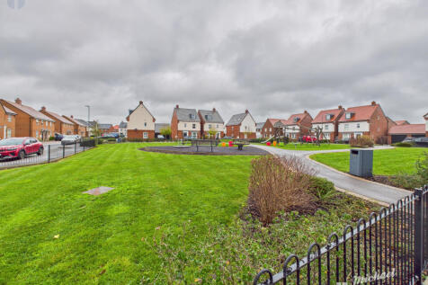 CAM03852G0-PR0479-STILL020