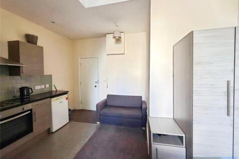 Croxteth Drive, Liverpool, Merseyside, L17 photo 3