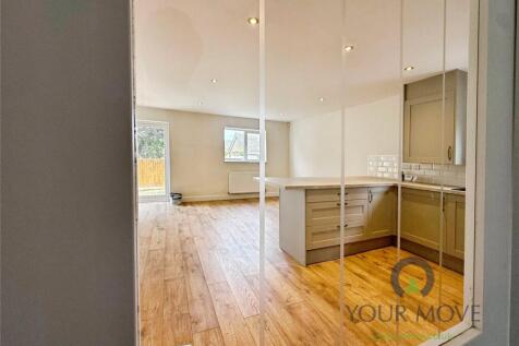 Kitchen/ Living Room