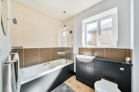 1312674-15-685acd...