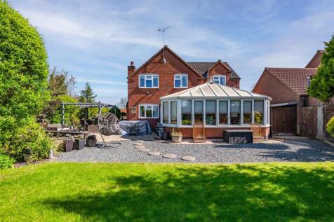 4 Orchard Close-11.jpg