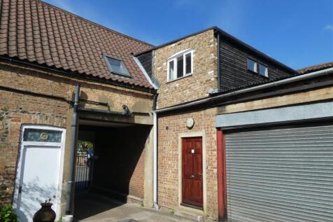 1-bed flat on Cannon Square, Downham Market, £650/mo