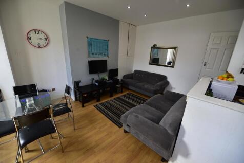 PEARSON TERRACE, HYDE PARK, LEEDS photo 2