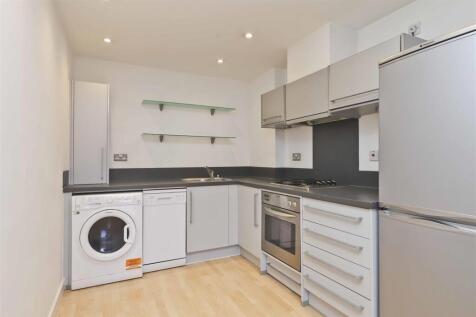 Kitchen.JPG