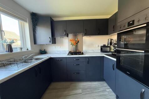 KITCHEN &amp; DINER