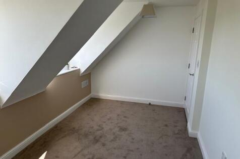Valley House, 98 Woodhouse Road, Sheffield, S12 photo 4