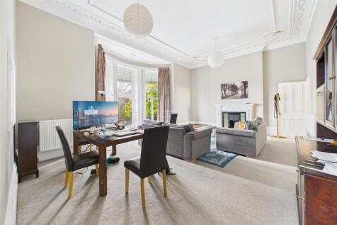 Flat 2, 21 Tyndalls Park Road, Clifton, Bristol BS