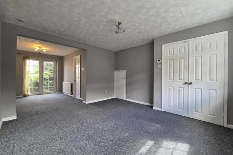 Lounge &amp; Dining Area