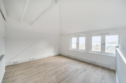 1372829-9-68ff8d0...