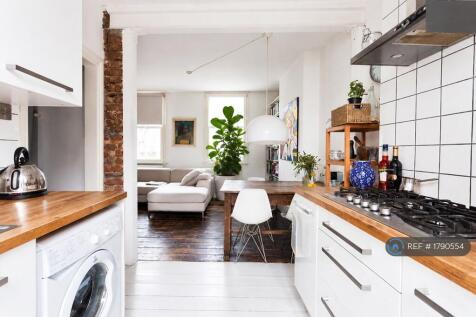 Kitchen / Living Room 