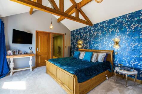 90682_Highfield-House-Cross-Lane  (28)_low.jpg