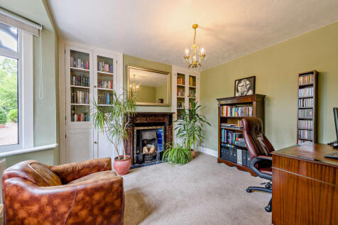 8705528-interior1...