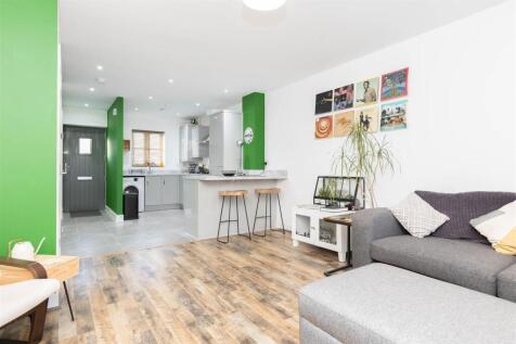 Open Plan Lounge/Kitchen