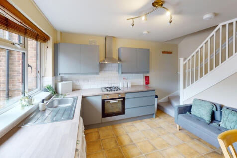 Lace Street, Dunkirk, Nottingham, NG7 2JT photo 2