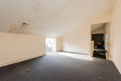 Georges Place 2-5...