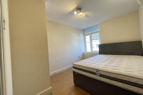Crwys Road, Cathays, Cardiff photo 3