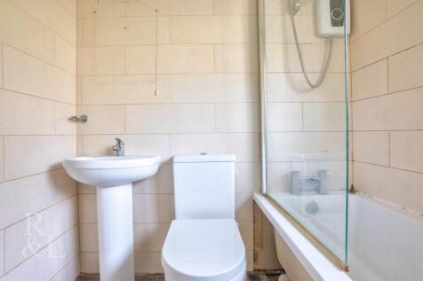 26 Vicarage Road (18).jpg