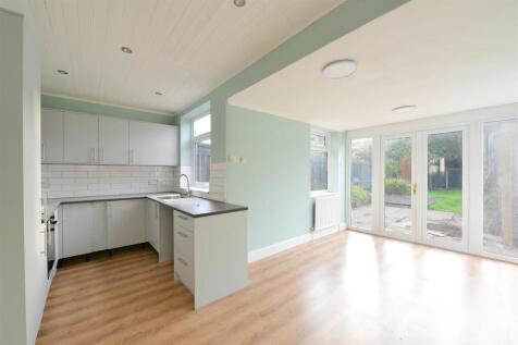 30 Woodside Avenue, York photo 4