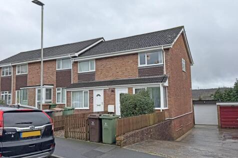 Mary Dean Avenue 18 - Front...jpg