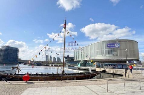 A two bedroom penthouse to let, Royal Victoria E16