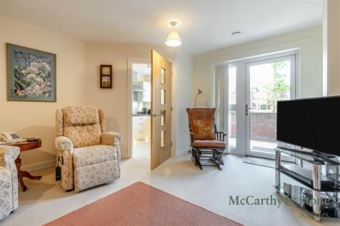 8700349-interior12.jpg