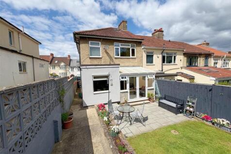 Rear view of property and patio.jpg