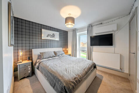 1388123-6-6939693...