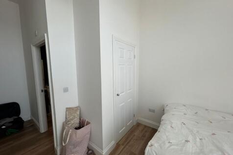 WhatsApp Image 2025-