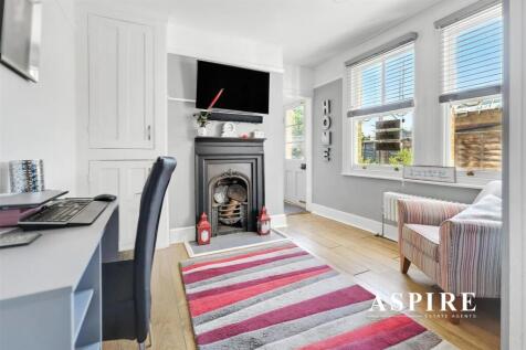 Aspire Estate Agents7.jpg