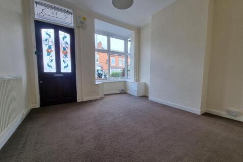 Front Lounge.jpg