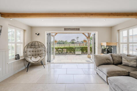 Kitchen/Dining/Fa...