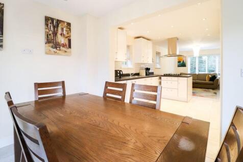 Crestwood Close, Northampton, NN3 photo 4
