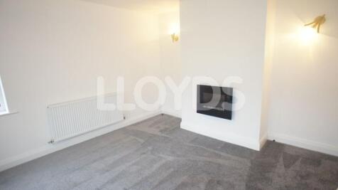 Cinnamon Lane, Fearnhead, Warrington photo 3