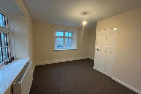 WhatsApp Image 2025-11-18 at 16.30.57 (1).jpeg