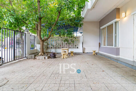 4 Bedroom Corner Twin Villa for Sale - PH Rosato, Chbar Ampov, Phnom Penh