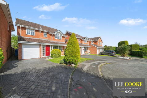 Stafford, ST19 - property photo