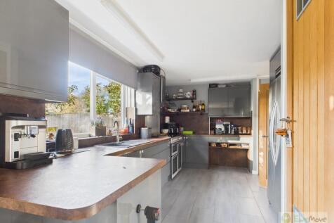 EweMove Mildenhall Cedar Close Kitchen 1